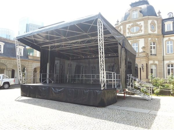 Bühnenanhänger, Europodium Willy 48 8x6m